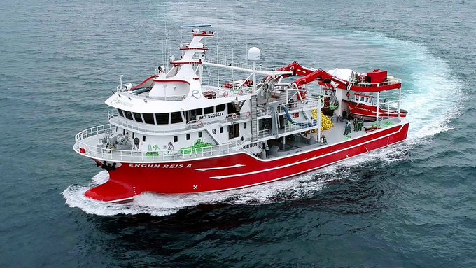 An international fishing license in Somali territorial waters has been granted to the Turkish vessel